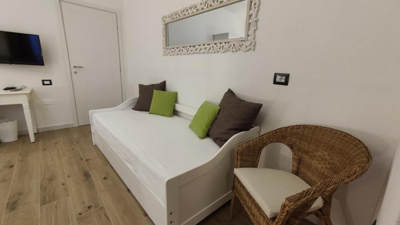 B&B Va' Pensiero Villasimius Ngoại thất bức ảnh
