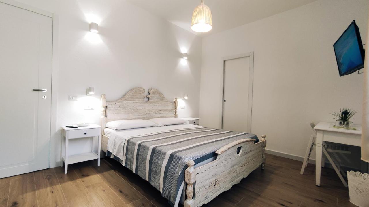 B&B Va' Pensiero Villasimius Ngoại thất bức ảnh